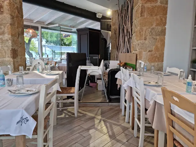 Colibri Greek Tavern