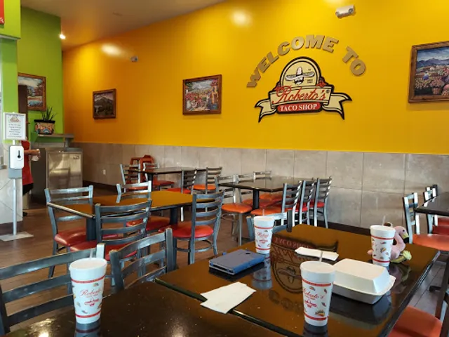 Roberto's Taco Shop