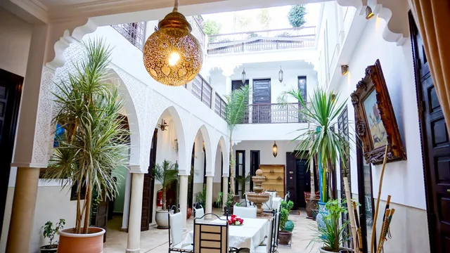 Riad Kalé Polis
