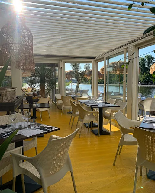 L'Aventure (Vichy Plage)