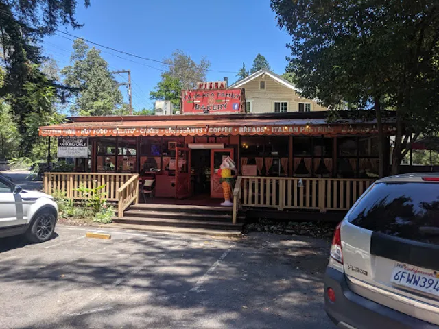 La Placa Family Bakery