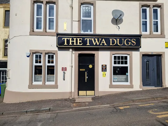 The Twa Dugs West Kilbride