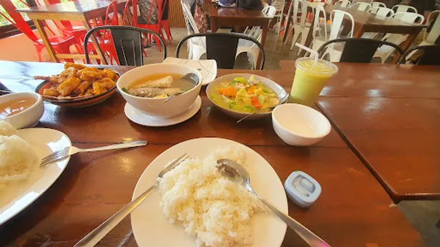 Yammy’s Seafood Grill