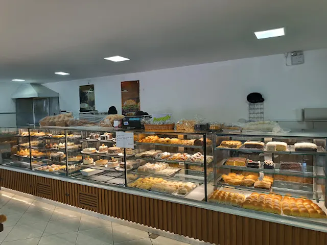 Padaria, Confeitaria e Restaurante Familia Machado
