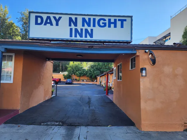 Day N Nite Inn