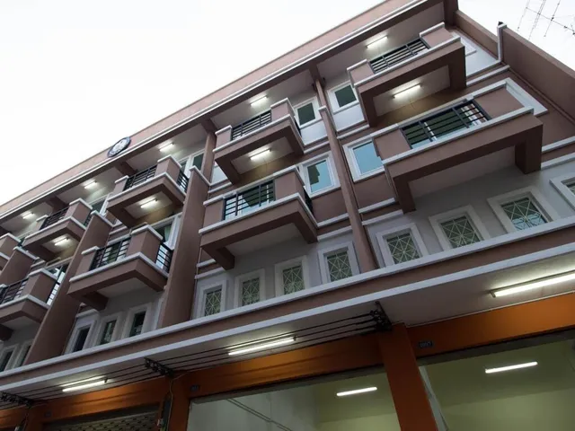 VANILLA RIVER RATCHABURI