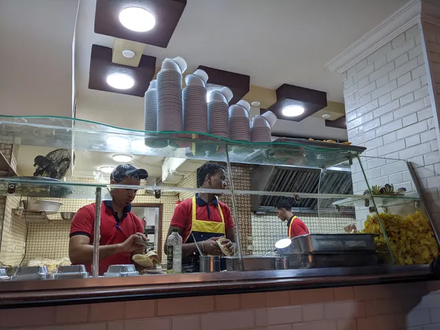 الونش فول وفلافل Alwinsh Foul And Falafel