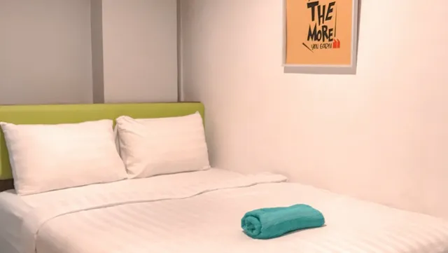 Holabeds Hotel / Hostel