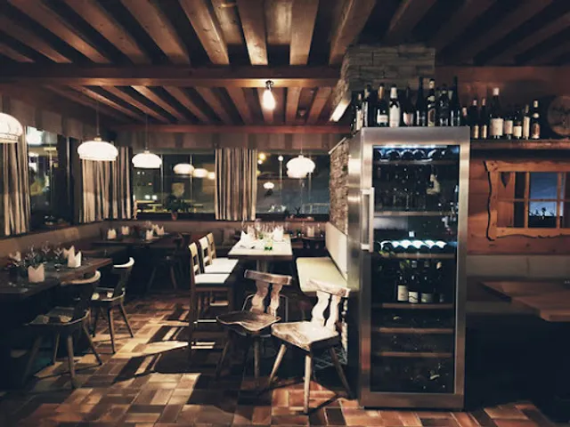 Austria Bar & Restaurant