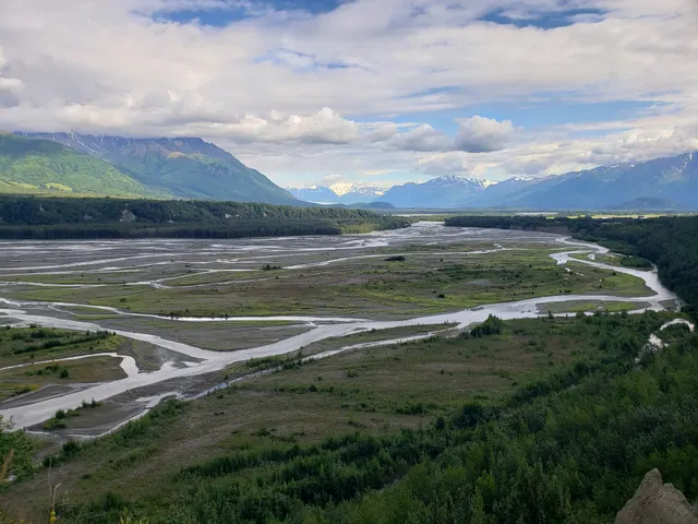 Matanuska River Scenic Overlook