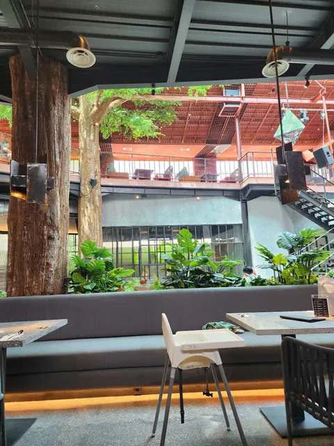 Two Stories Resto & Lounge