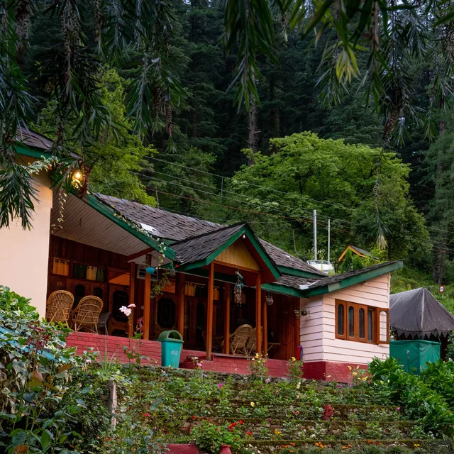 Parvati Kuteer, Kasol