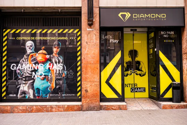 Diamond esports center