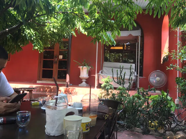 ร้านกาแฟปากหวาน (Pakwhan Coffee)