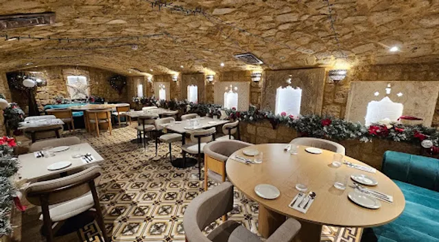 Meet Bros (by Me’nate x Jibby&co.)