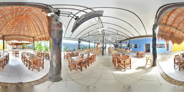 Buzo's Restaurant-Bar