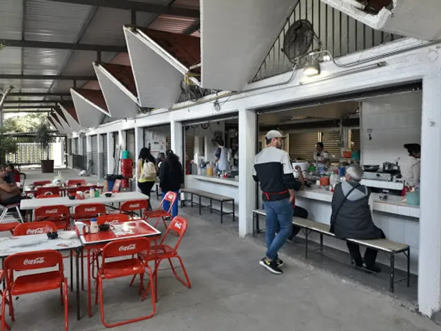 Menuderia Chelita y Familia