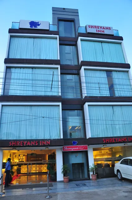 Hotel Shreyans Inn