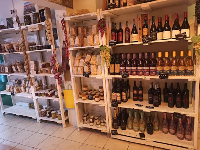 Scirocco - Wine & Food