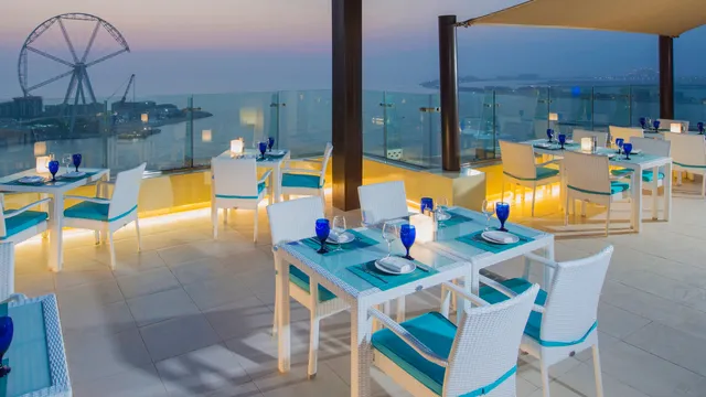 Pure Sky Lounge & Dining