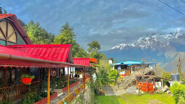 Nandan Kanan Auli Resort