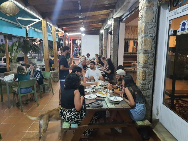 La Paix Restaurant, Hotel