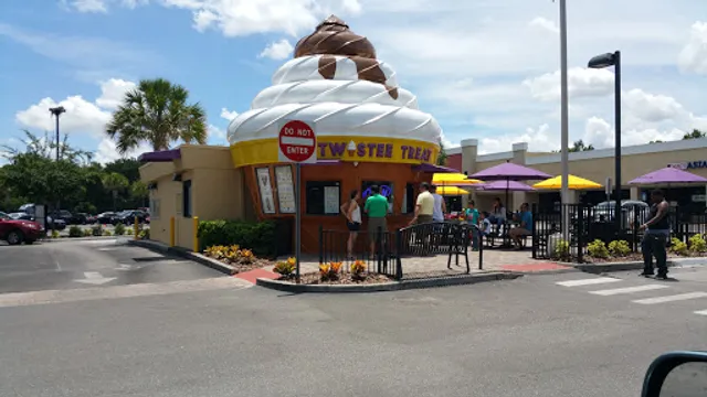 Twistee Treat