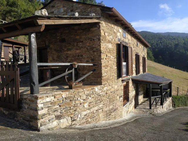 APARTAMENTOS A CASA NOVA