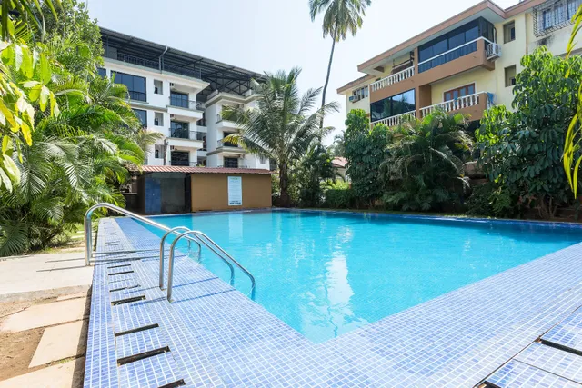 Treebo Aquamarine Arpora With Pool