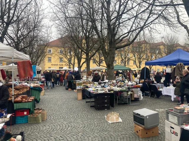 Flohmarkt Karlsplatz