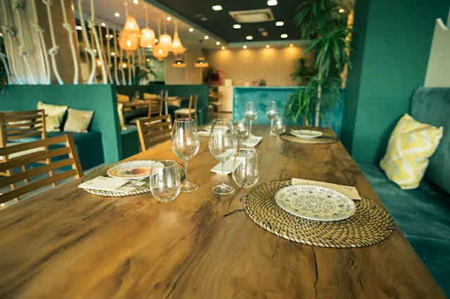 Riviera Mediterranean Restaurante