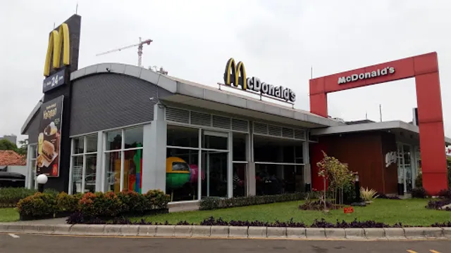 McDonald's, Alam Sutera