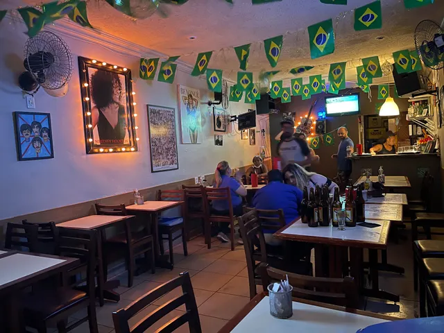 Karaoke Bar 5th Avenue