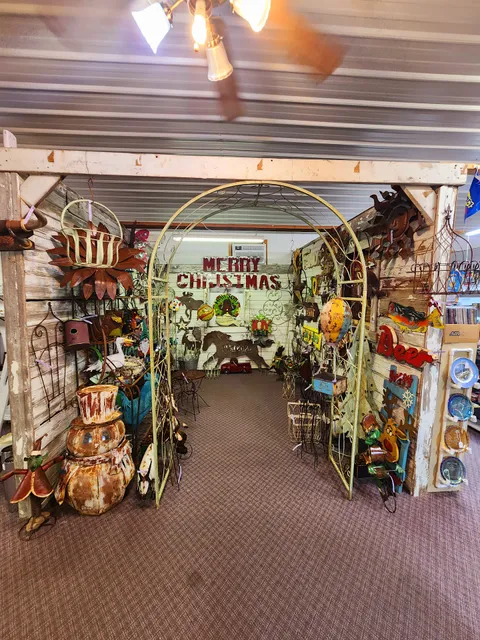 Lighthouse Antique Mall