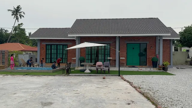 Tanjung Uda River Resort