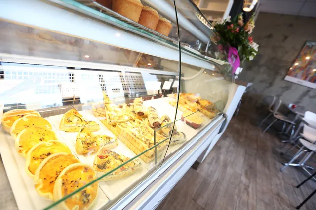 C'est Si Bon Cafe Deli