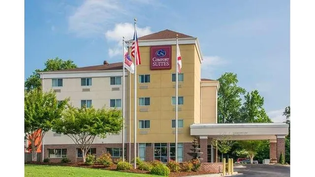 Comfort Suites Huntsville MidCity District at Research Park