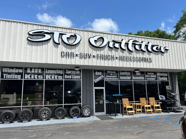 STO Outfitter / Summerlin Truck Outfitter