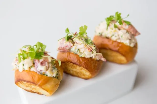 CREATIVE TABLE EXPERIENTIAL