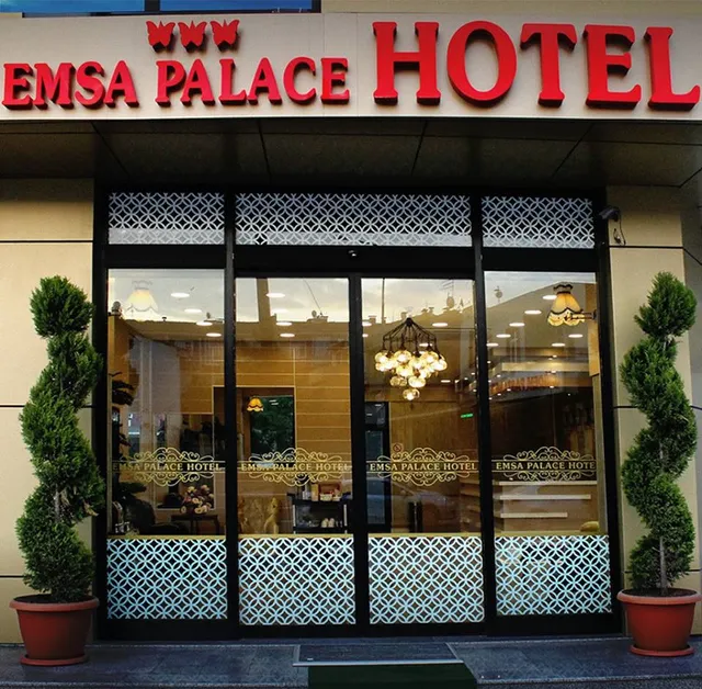 EMSA Palace Hotel