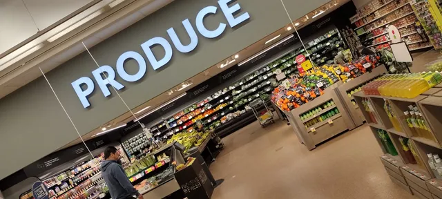 Main Avenue Shopping Plaza