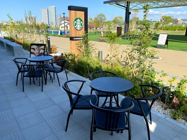 Starbucks Coffee - Takatsuki Ama Site Park