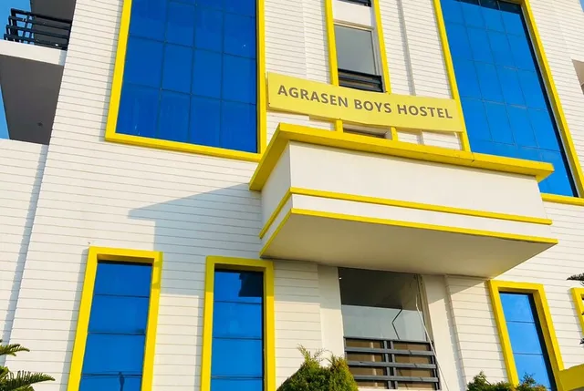 Abuzz Oxfordcaps Agrasen Boys Hostel - Best Affordable Hostel near UPES Dehradun