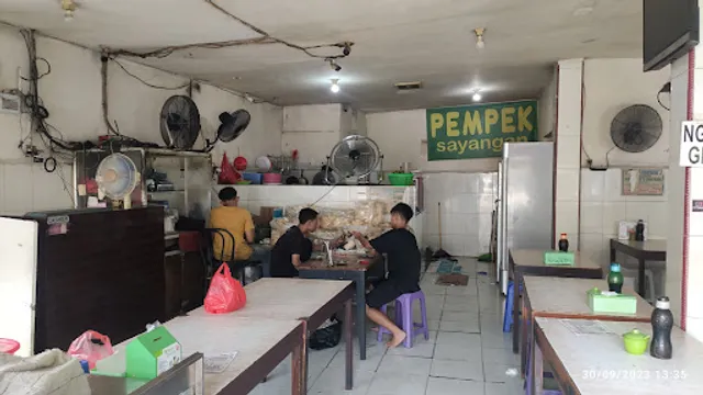 Pempek Sayangan