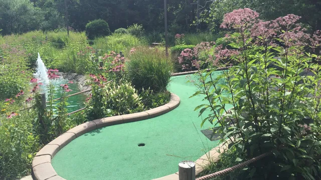 Harbor Lights Mini Golf & Ice Cream