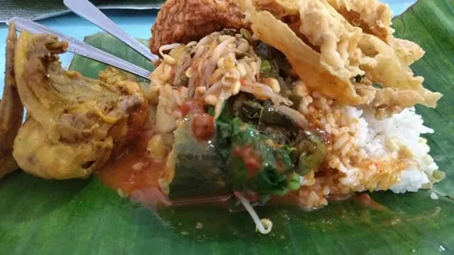 Pecel Pincuk Bu Djiah