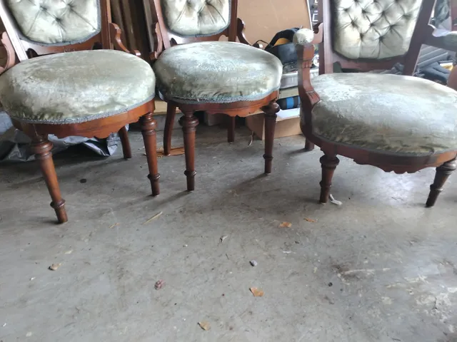 Robert's Antiques, Inc.