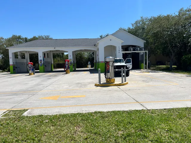 Palm Bay Auto Spa and Dawg Wash