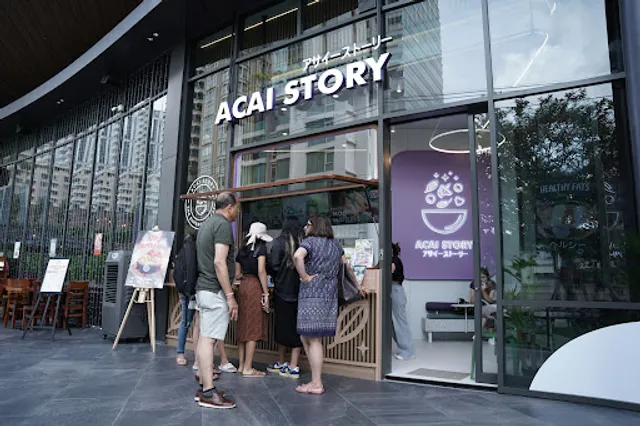 Acai Story - Velaa Sindhorn Village