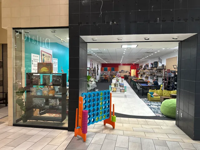 Hoodie Cat Game Lounge